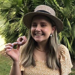 Meet your Posher, Sylvia